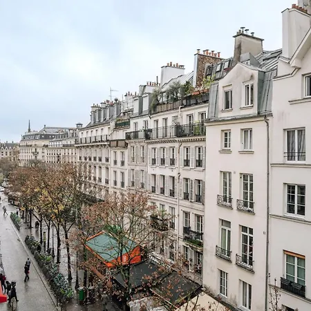 Yasemin - 2 A Halles