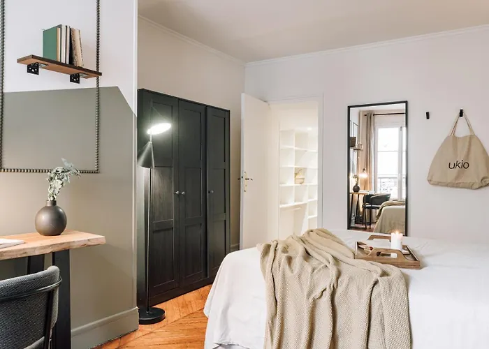 Yasemin - 2 A Halles * 파리